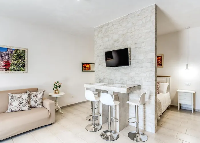 Trullo 招待所 奥斯图尼