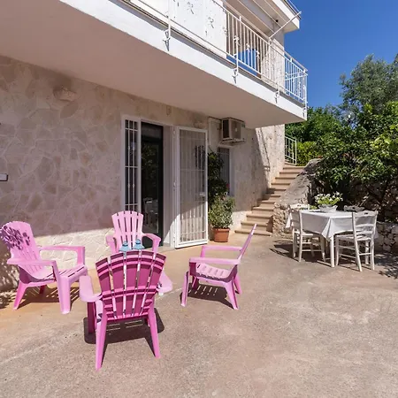 בית הארחה Trullo אוסטוני