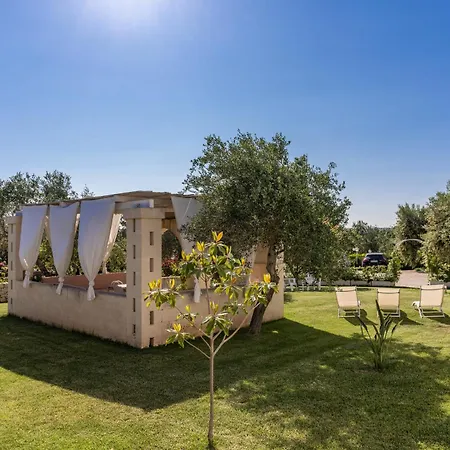 בית הארחה Trullo אוסטוני